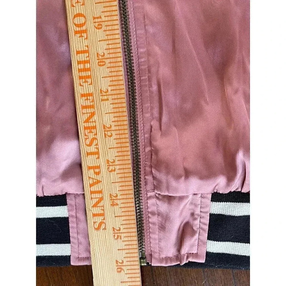Billabong Bomber Jacket Women's Size S/P Pink Silky Floral Rose Ash Embroidered - Picture 9 of 10